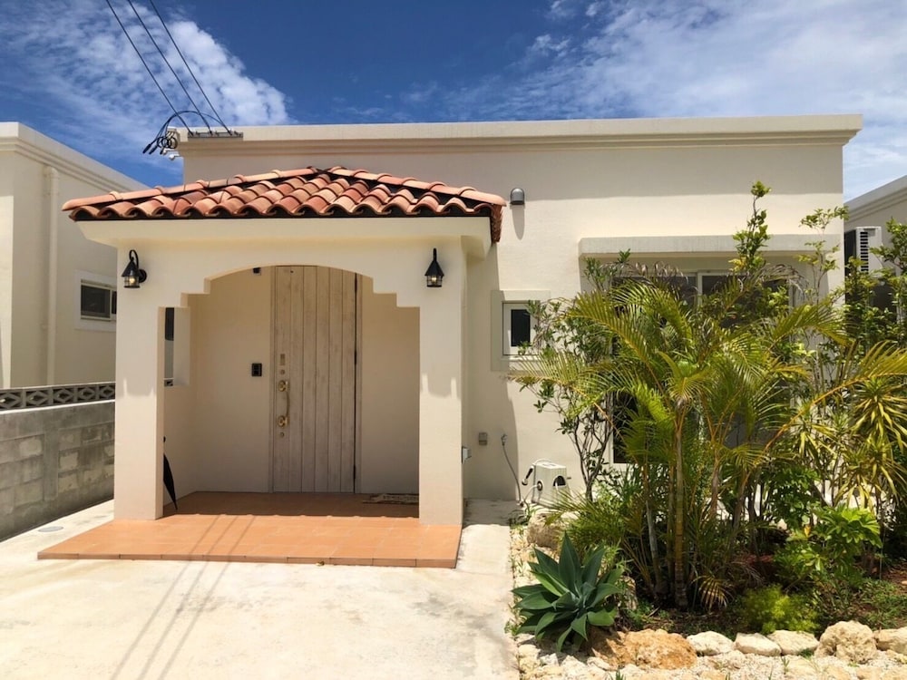 bears stay kumejima villa