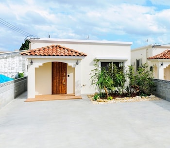 bears stay kumejima villa