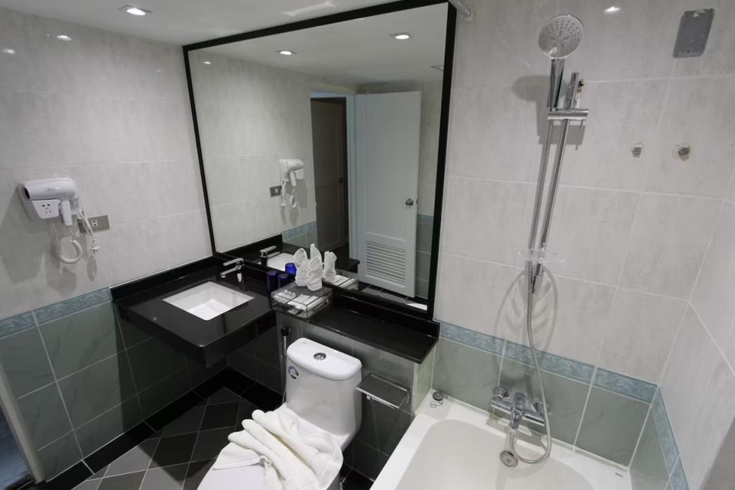 coco beach hotel jomtien pattaya