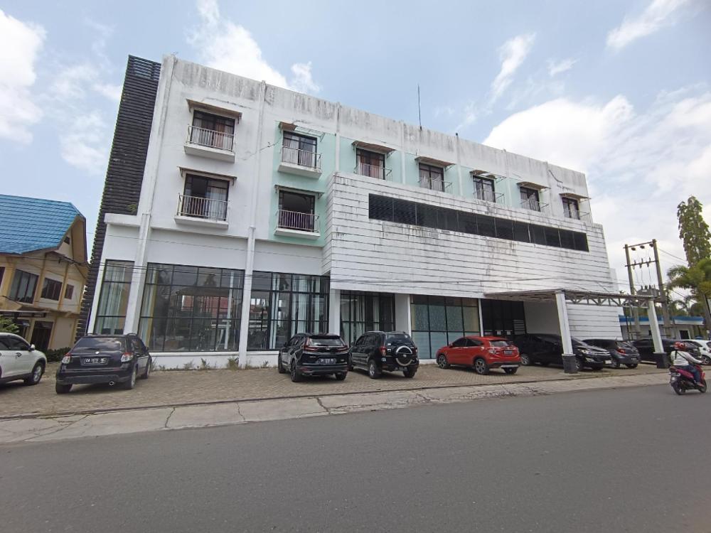 oyo 93123 wisma hamalau syariah