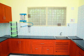 rena home stay