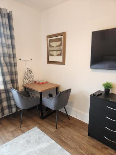 Immaculate 1-Bedroom In Greenhithe,Purfleet>>Greenhithe,0 star