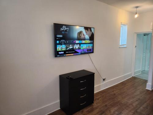 Immaculate 1-Bedroom In Greenhithe,Purfleet>>Greenhithe,0 star