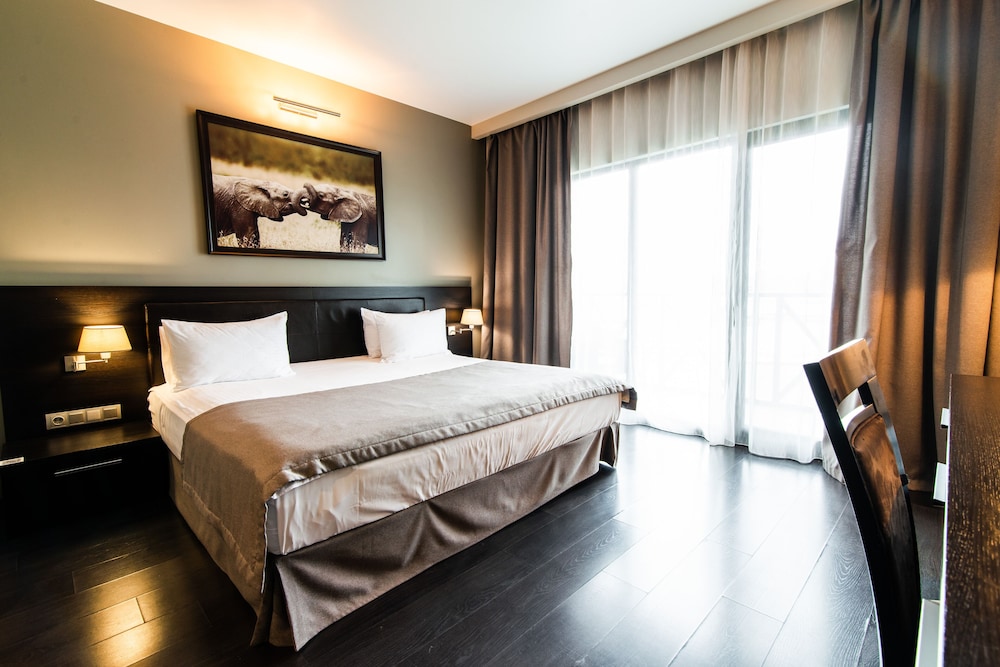 bartolomeo best river resort