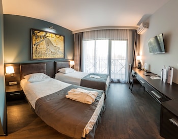 bartolomeo best river resort