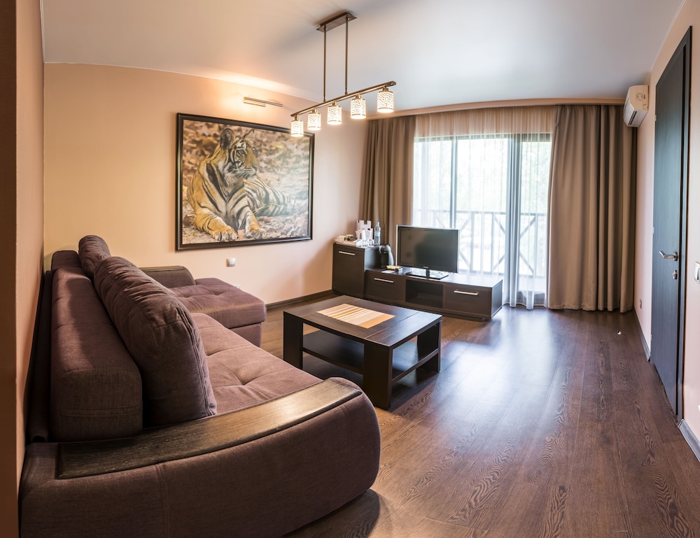 bartolomeo best river resort