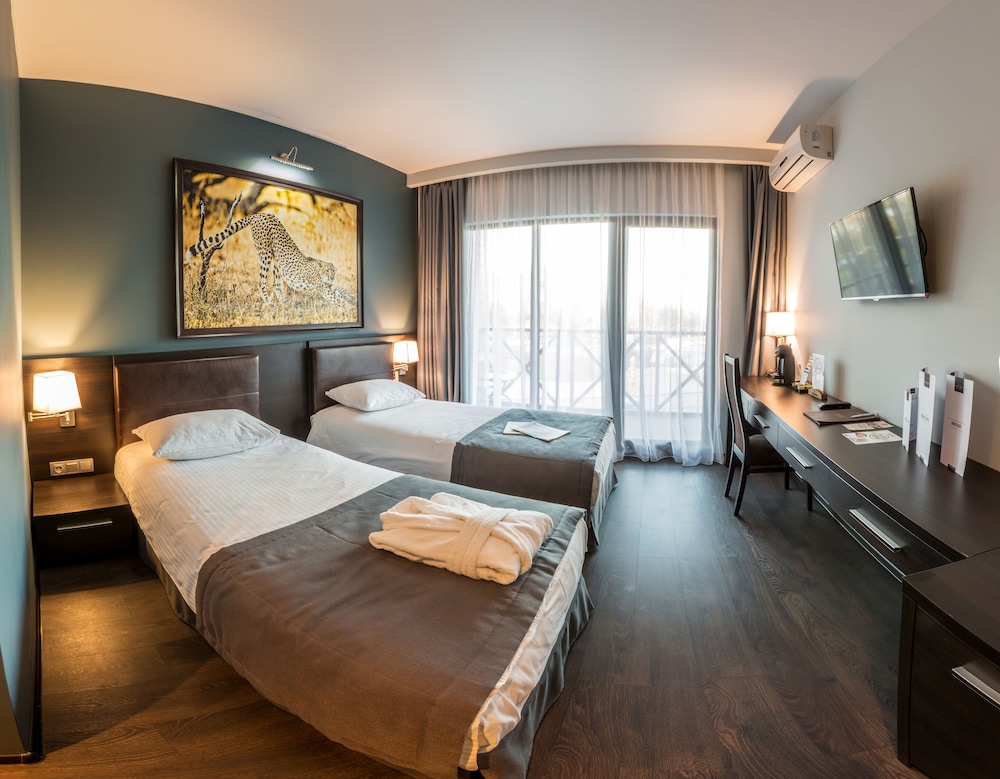 bartolomeo best river resort