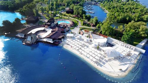 bartolomeo best river resort