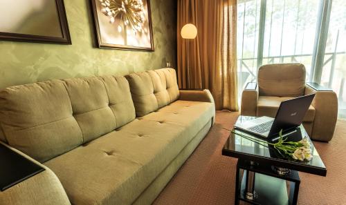 bartolomeo best river resort