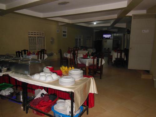 psalms motel entebbe
