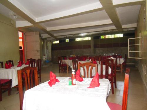 psalms motel entebbe