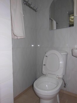 psalms motel entebbe
