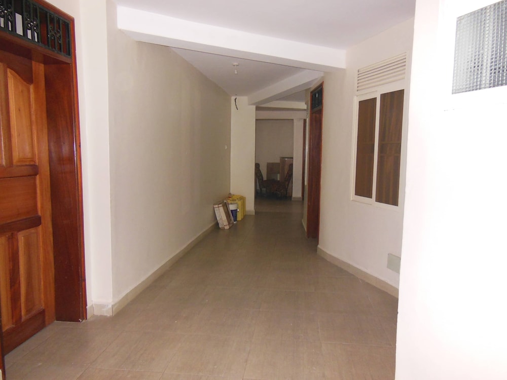 psalms motel entebbe