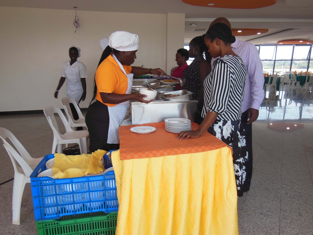 psalms motel entebbe