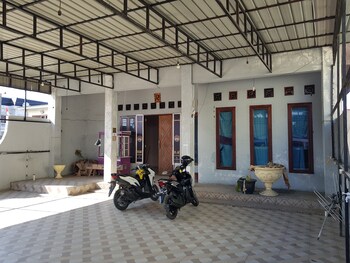 oyo 93162 cempaka syariah