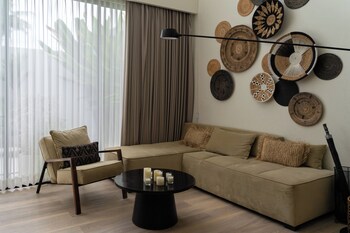 oasis 9 by hombali