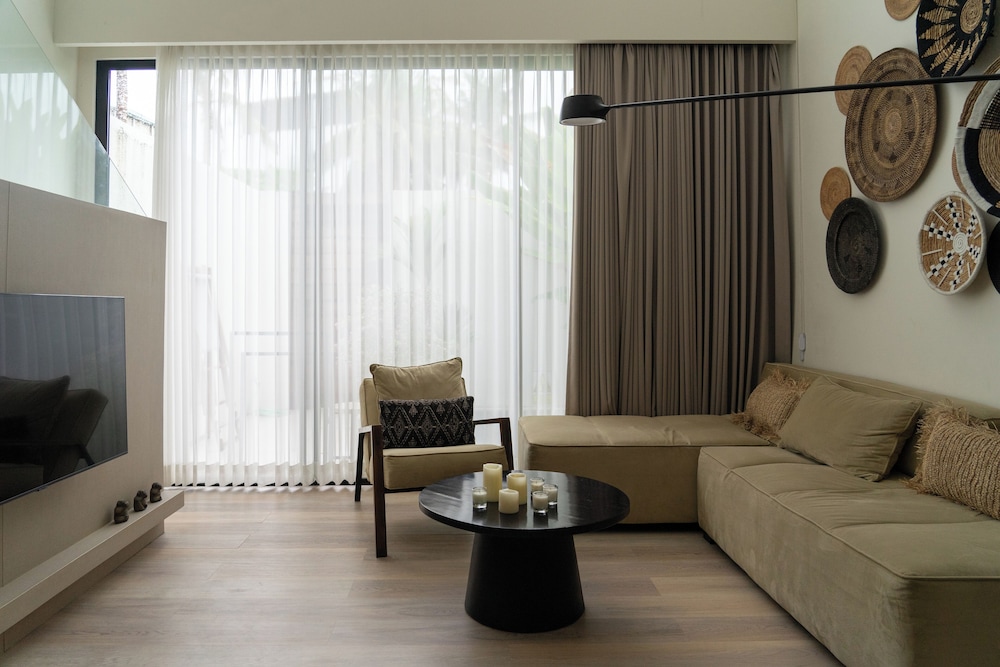 oasis 9 by hombali