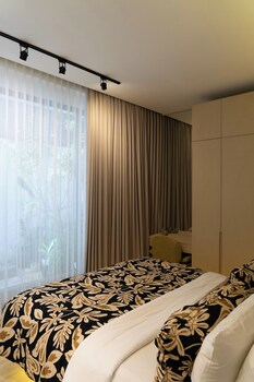 oasis 9 by hombali