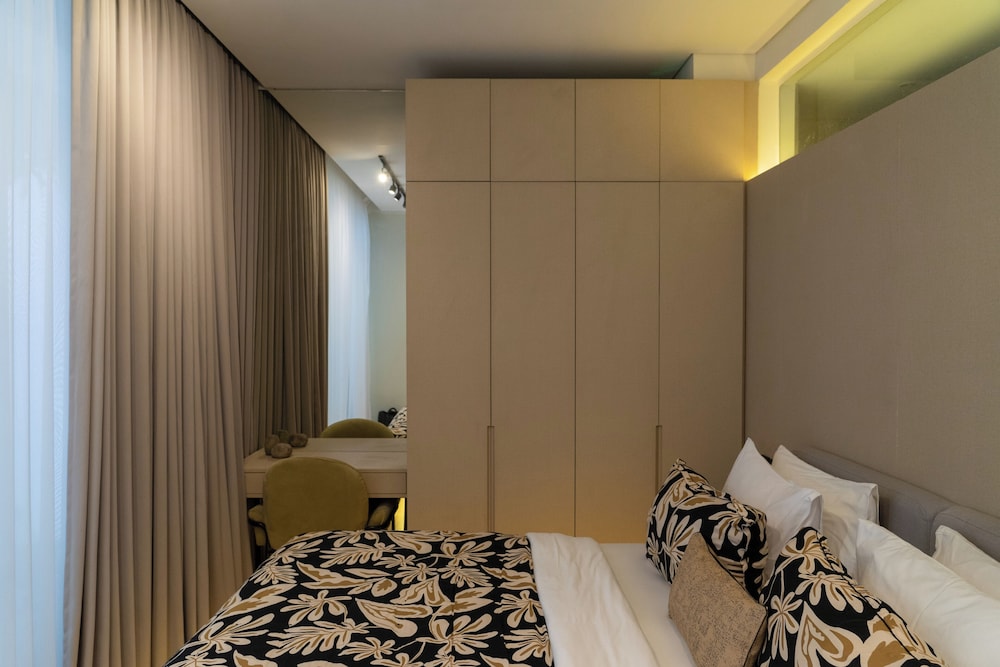 oasis 9 by hombali