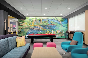 tru by hilton jacksonville west i 295