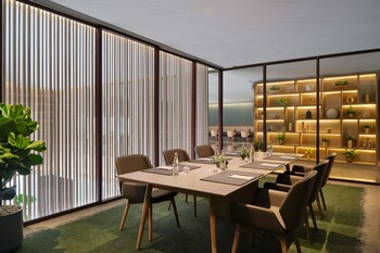 parkroyal serviced suites jakarta