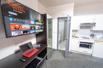 remarkable 1 bed studio in birmingham