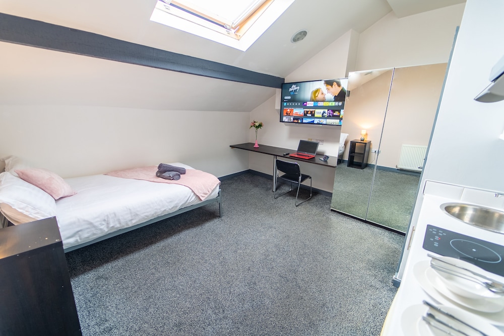 remarkable 1 bed studio in birmingham