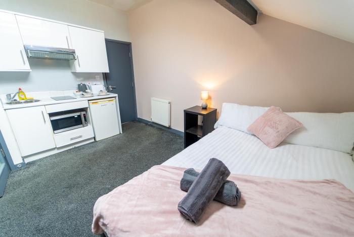 remarkable 1 bed studio in birmingham
