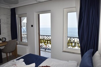 bella otel mudanya