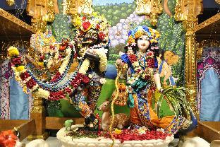 iskcon chandrabhaga guest house