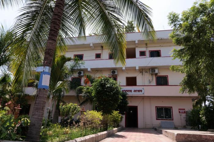 iskcon chandrabhaga guest house
