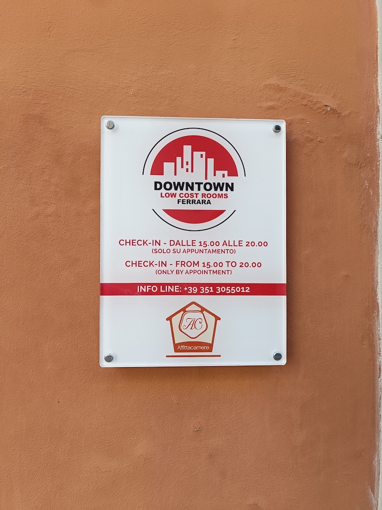 downtown ferrara low cost rooms