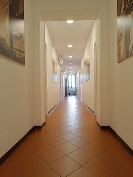 downtown ferrara low cost rooms