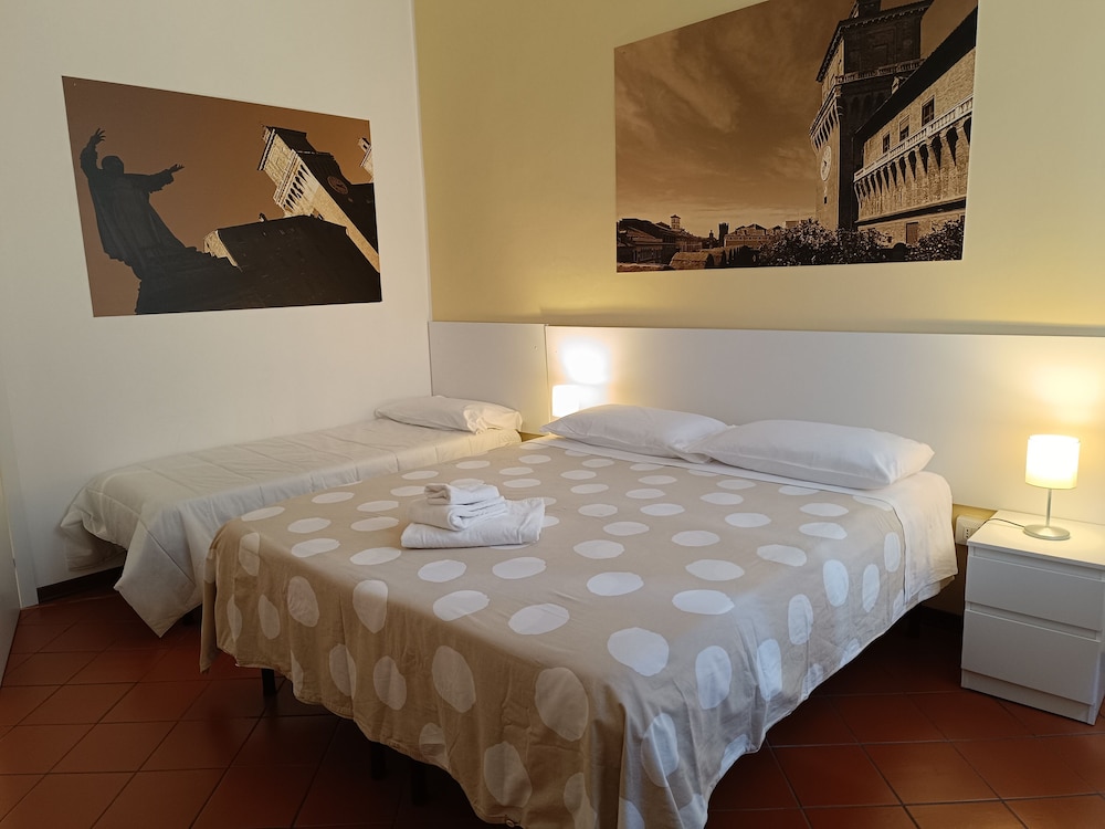 downtown ferrara low cost rooms