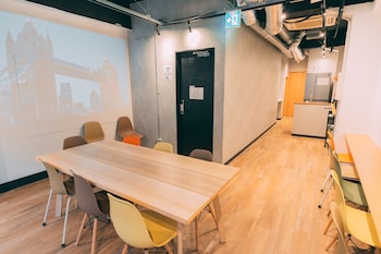 tokyo guesthouse hive