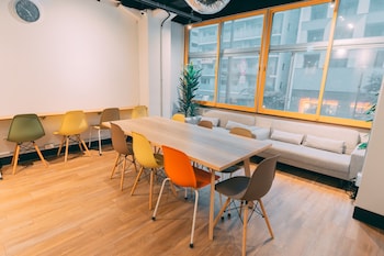 tokyo guesthouse hive