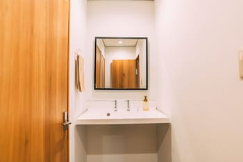 tokyo guesthouse hive