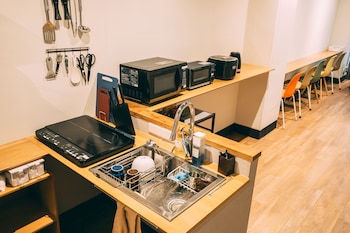 tokyo guesthouse hive