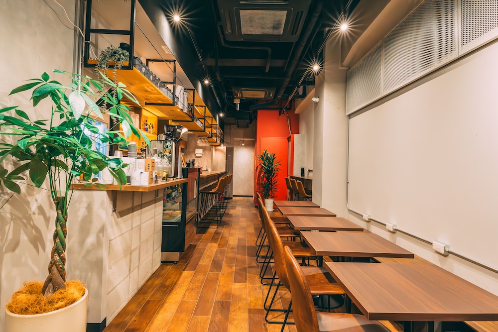 tokyo guesthouse hive