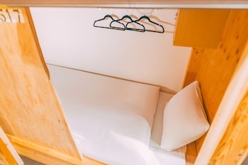 tokyo guesthouse hive