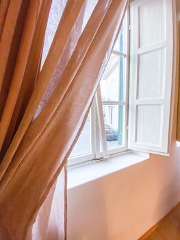 ororosa lucca city center apartment