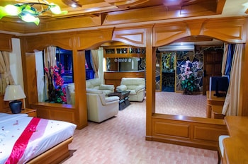 diva patong hotel