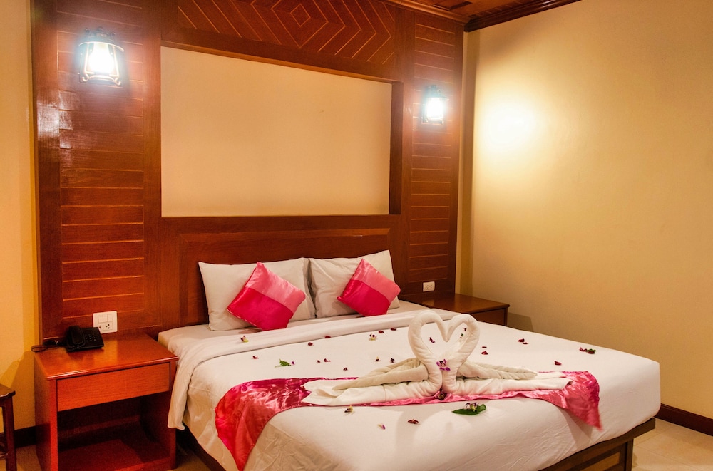 diva patong hotel