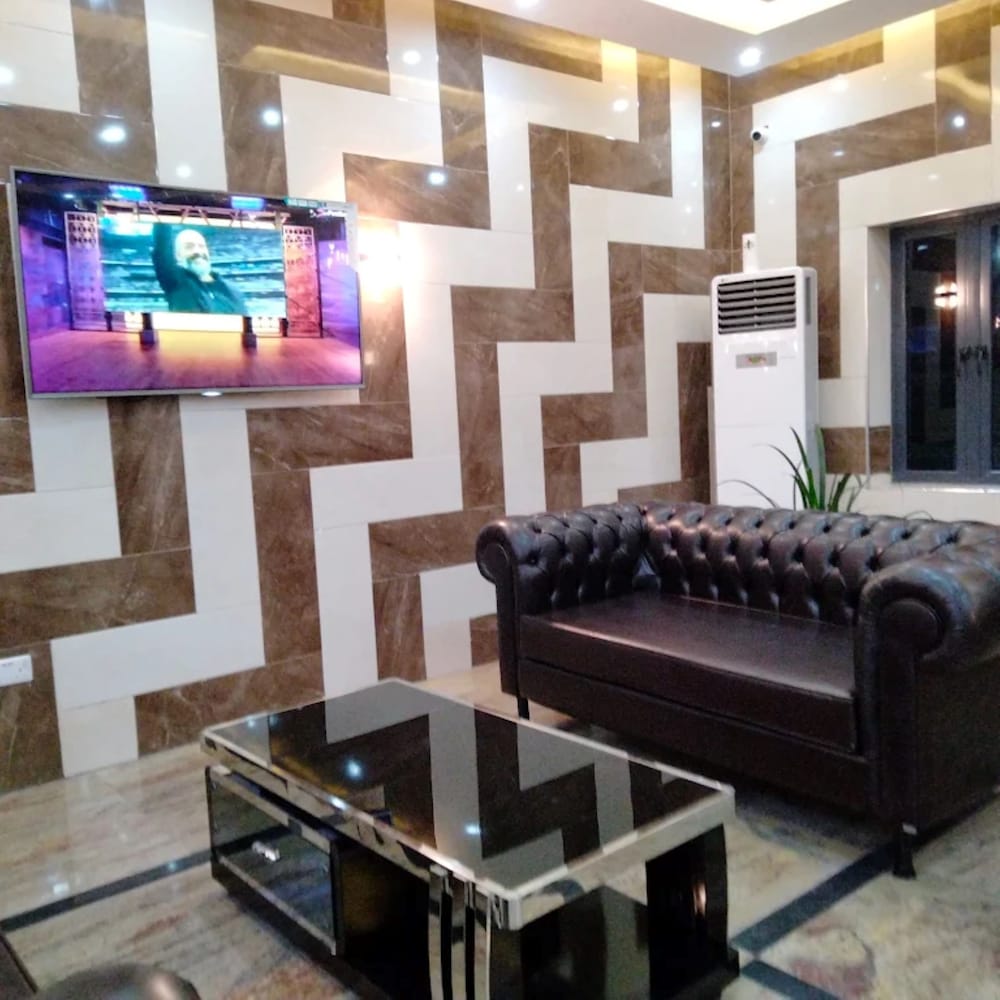 casoni international hotels and suites