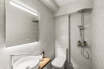the q hotel