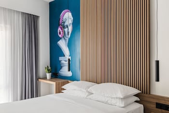 the q hotel