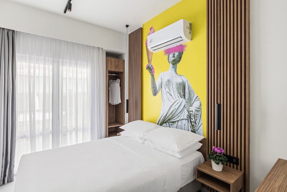 the q hotel