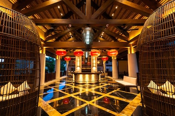 h resort the coral cliff