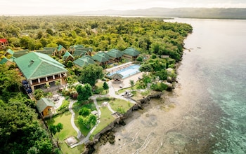 h resort the coral cliff