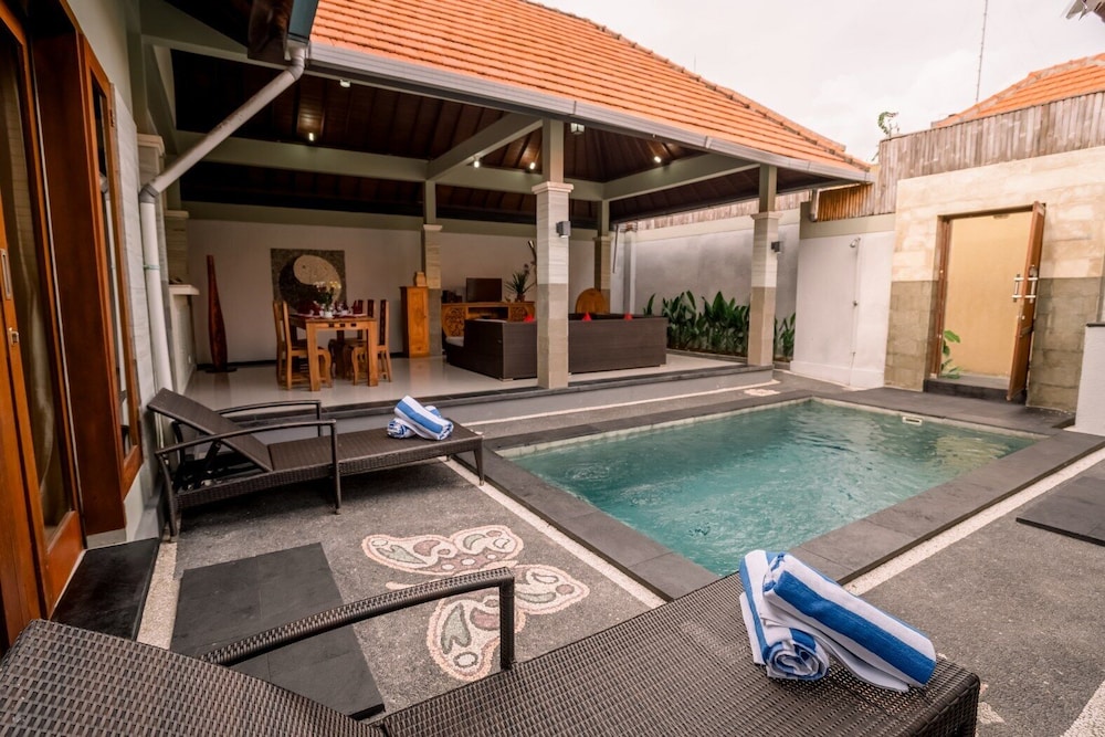 taman bali villa dewi sri